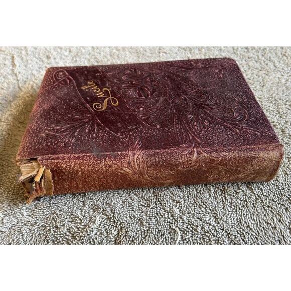 Lucile by Owen Meredith published by Thomas Y Crowell Antique 1883-1885 Book - Picture 2 of 11